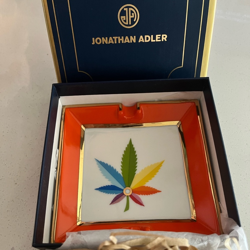 Johnathan Adler NEW glass ashtray. #maryjane
